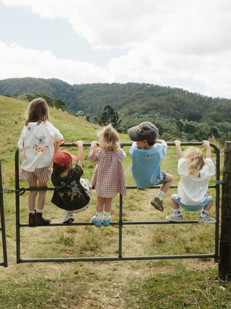 By Gee The Label  X Lion & The Pear